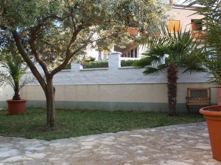 Apartments Salvore Crveni Vrh Rom bilde